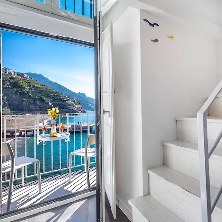 Apartment Il Nido Del Gabbiano Minori